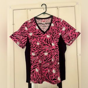 Hello Kitty Large scrub top like new